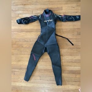 Sona Orca wetsuit small triathlon
